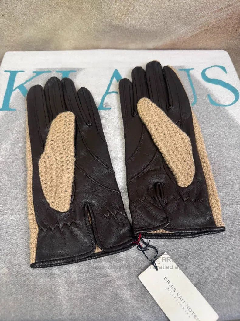 Dries Van Noten Dries Van Noten Patchwork Sheepskin Knit Gloves Size ONE SIZE - 1 Thumbnail