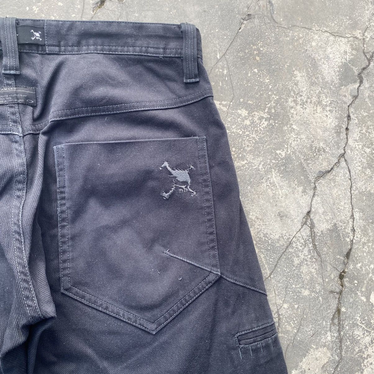Oakley Vintage OAKLEY Faded Black Curve Pant Size US 32 / EU 48 - 4 Thumbnail