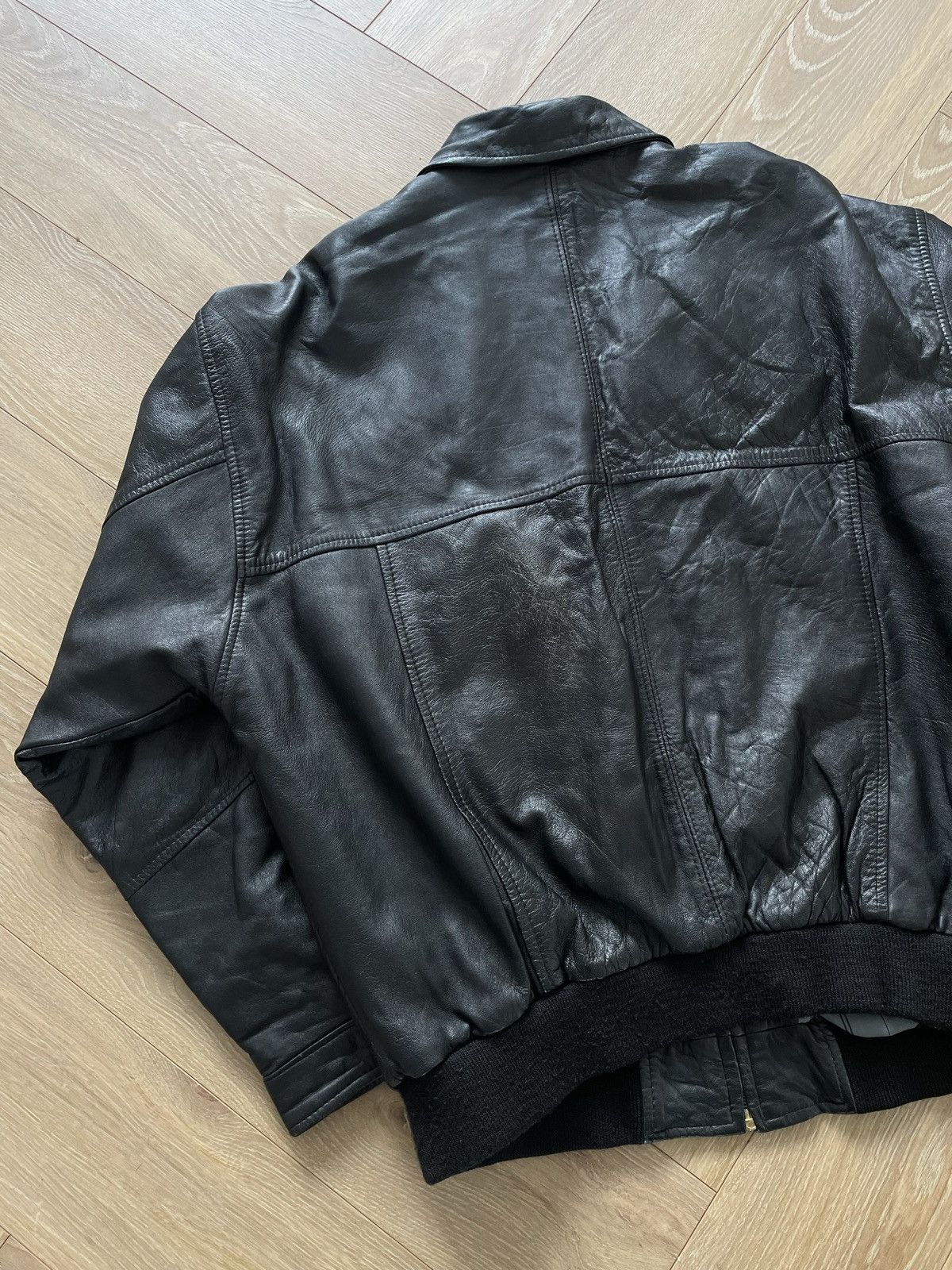 Vintage Vintage Y2k Black Leather Oversize Bomber Jacket Avant Garde Size US L / EU 52-54 / 3 - 7 Thumbnail