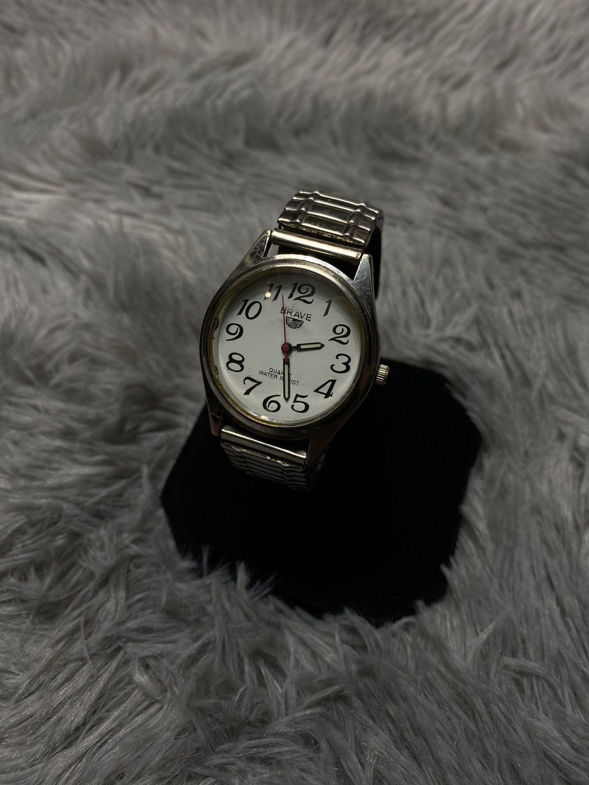 Jewelry Timeless Brave Quartz Watch – Japanese Brand Size ONE SIZE - 1 Thumbnail