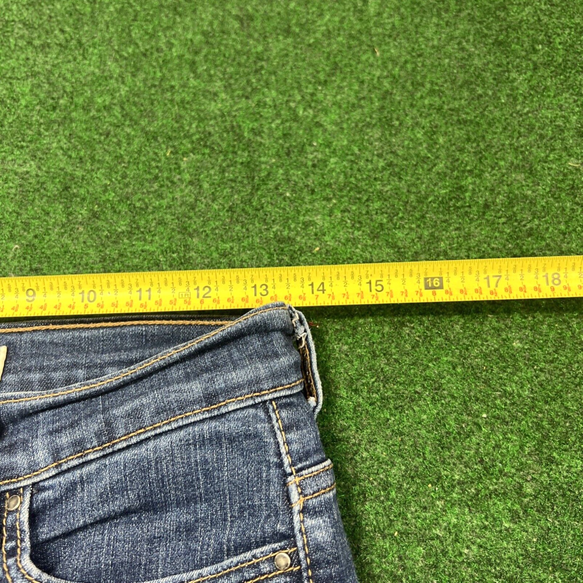 Levi's Women's Levis 512 Perfectly Slimming Straight Leg Blue Jeans Size 27x30 Size 27" / US 4 / IT 40 - 6 Thumbnail