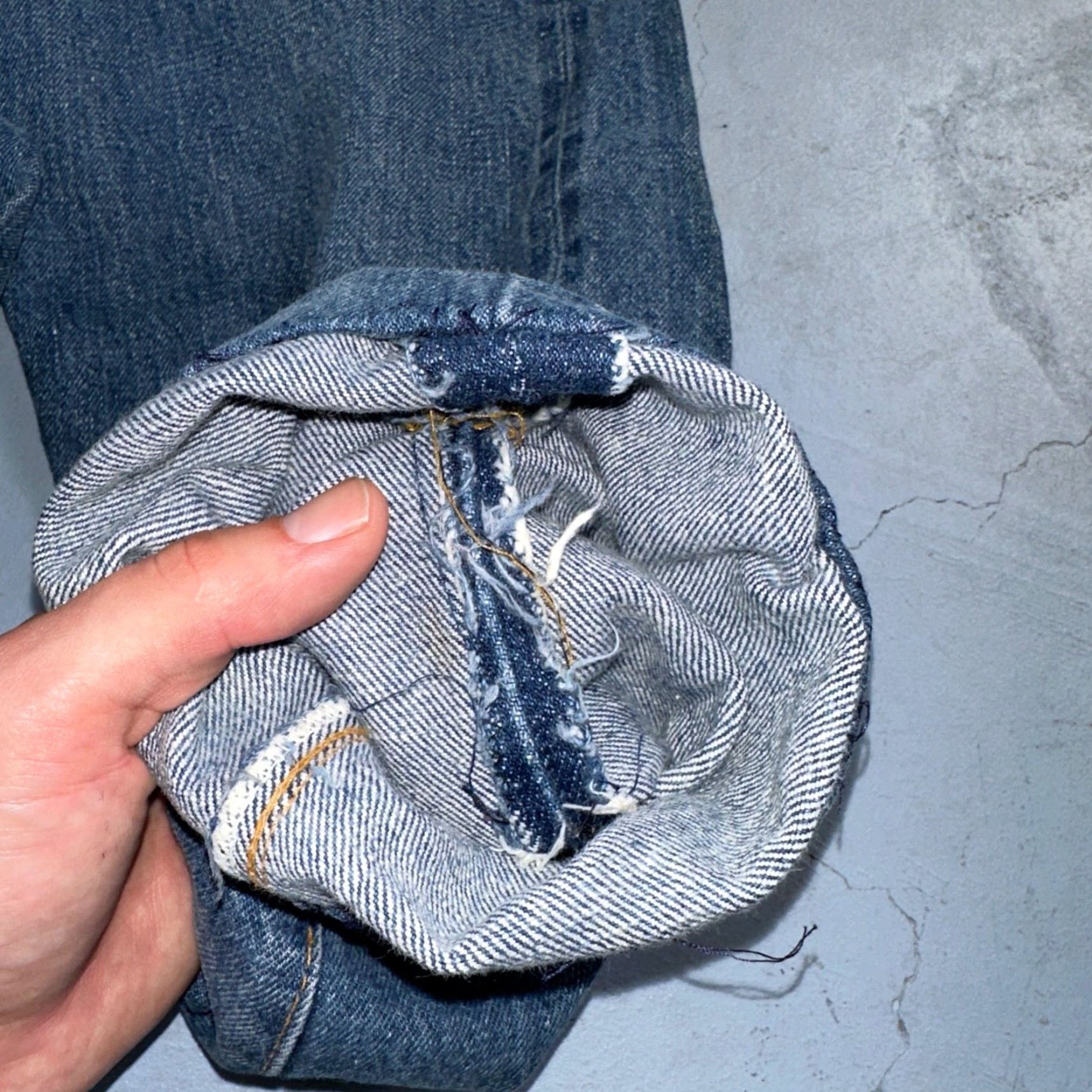 Levi's VINTAGE Levi's 501 Jeans Men Regular 28 Blue Denim Cotton Button 34 Inseam 80s 70s USA Distressed Comfort Straight XX Model 501 XX Size US 28 / EU 44 - 5 Thumbnail