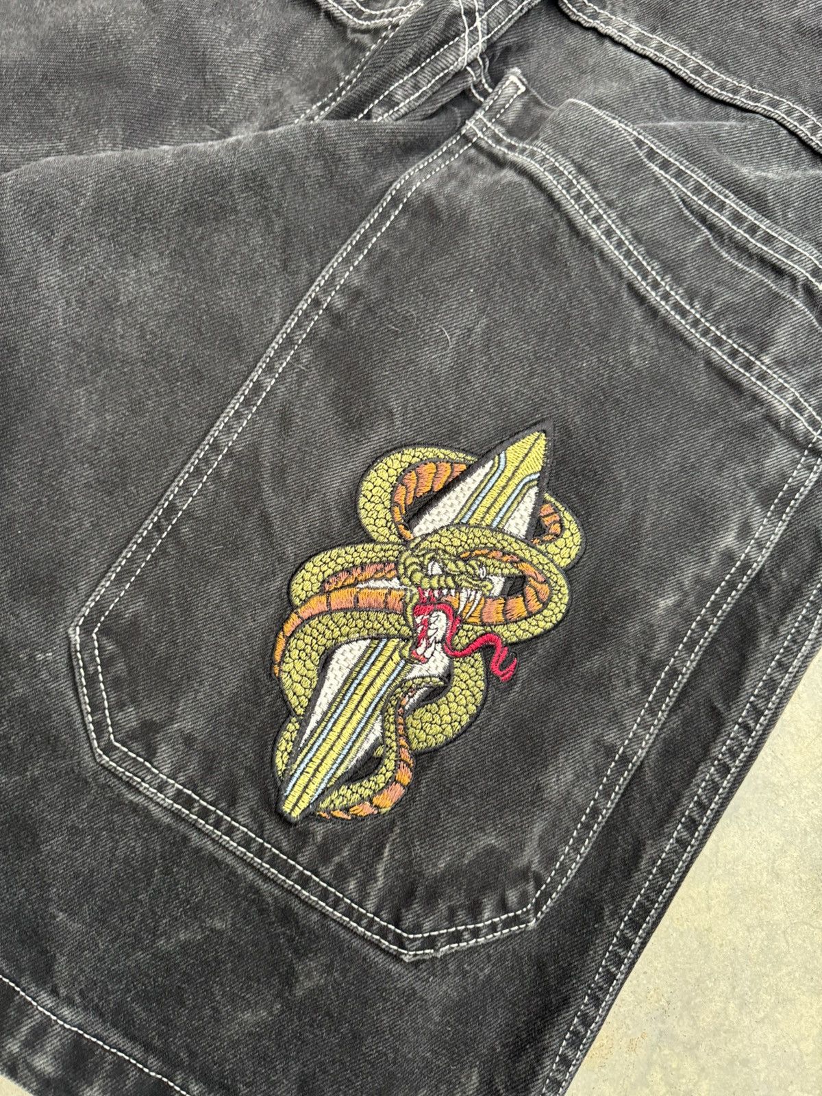 JNCO JNCO SNAKE JORTS JEANS VINTAGE Size US 34 / EU 50 - 2 Thumbnail