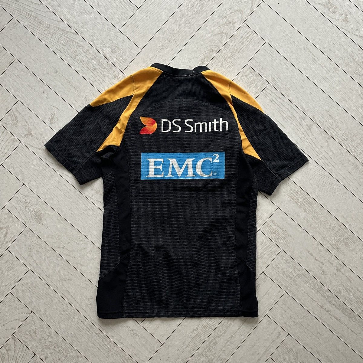 Under Armour London Wasps UK England rugby jersey 15/16 y2k hype rare og Size US M / EU 48-50 / 2 - 2 Thumbnail