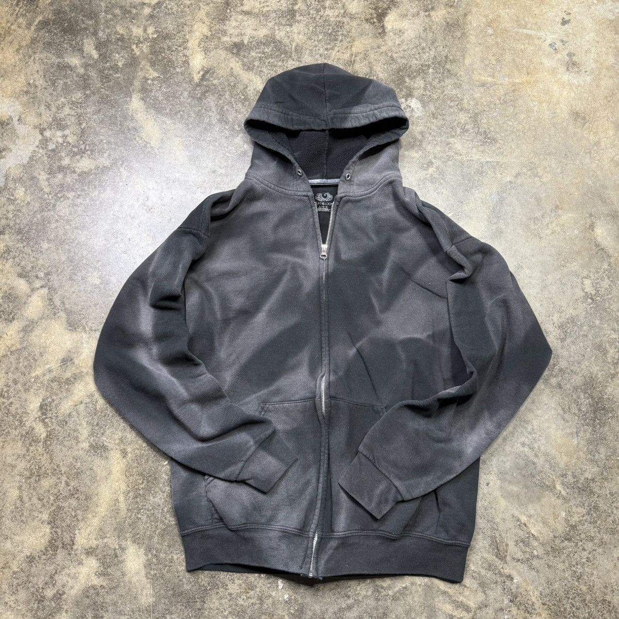 Vintage vintage y2k faded black baggy zip up hoodie Size US L / EU 52-54 / 3 - 1 Thumbnail