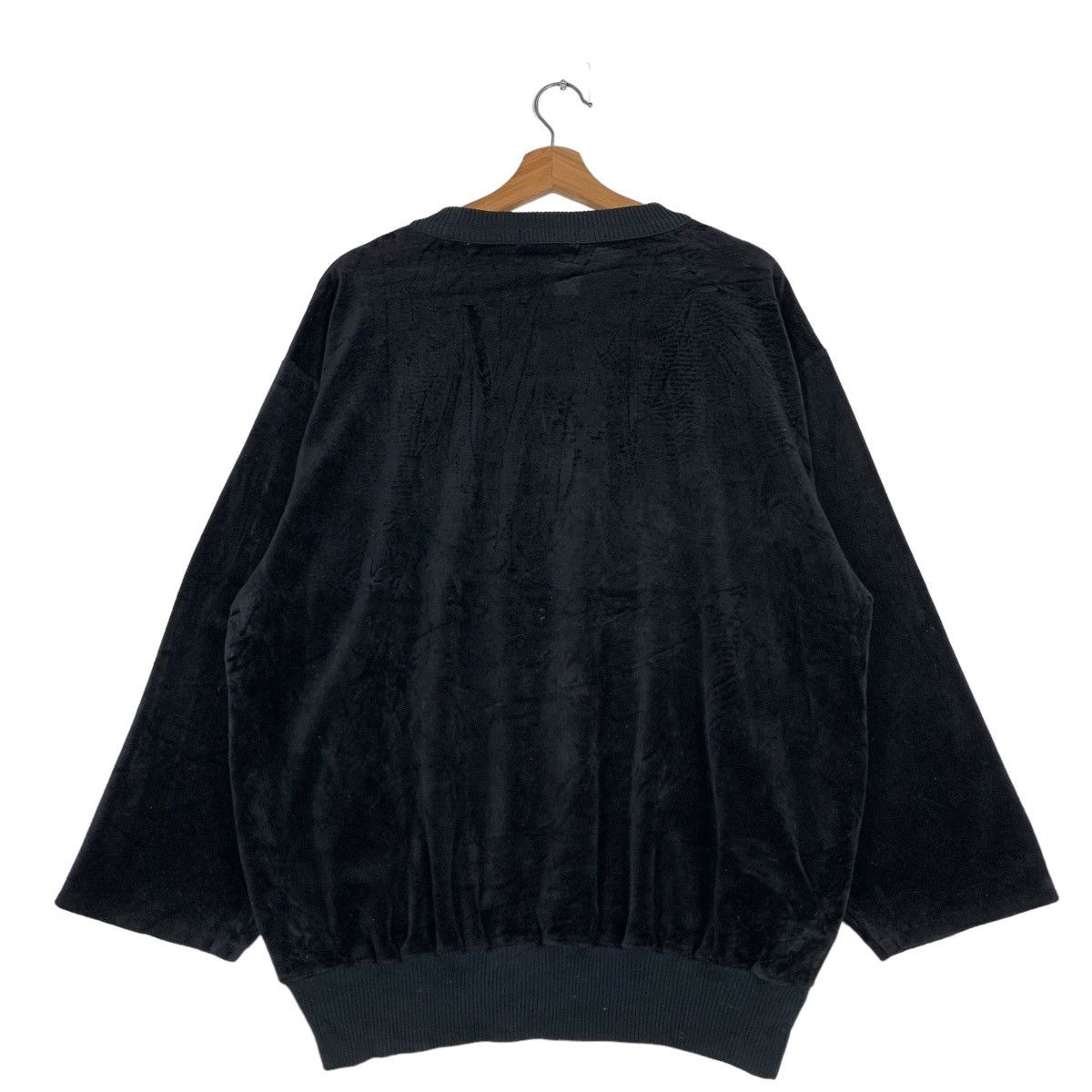 Vintage GUINNESS WORLD RECORDS Big Logo Velvet Sweater #0381-C18 Size US L / EU 52-54 / 3 - 7 Thumbnail