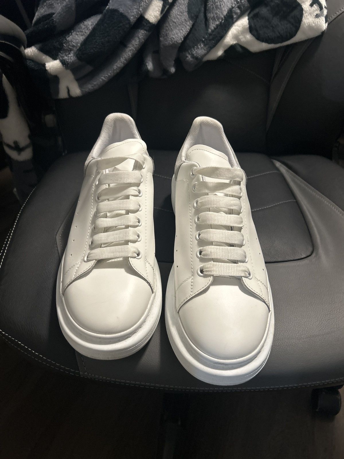 Alexander McQueen Size 13 Alexander McQueen Grey and White Size US 13 / EU 46 - 3 Thumbnail