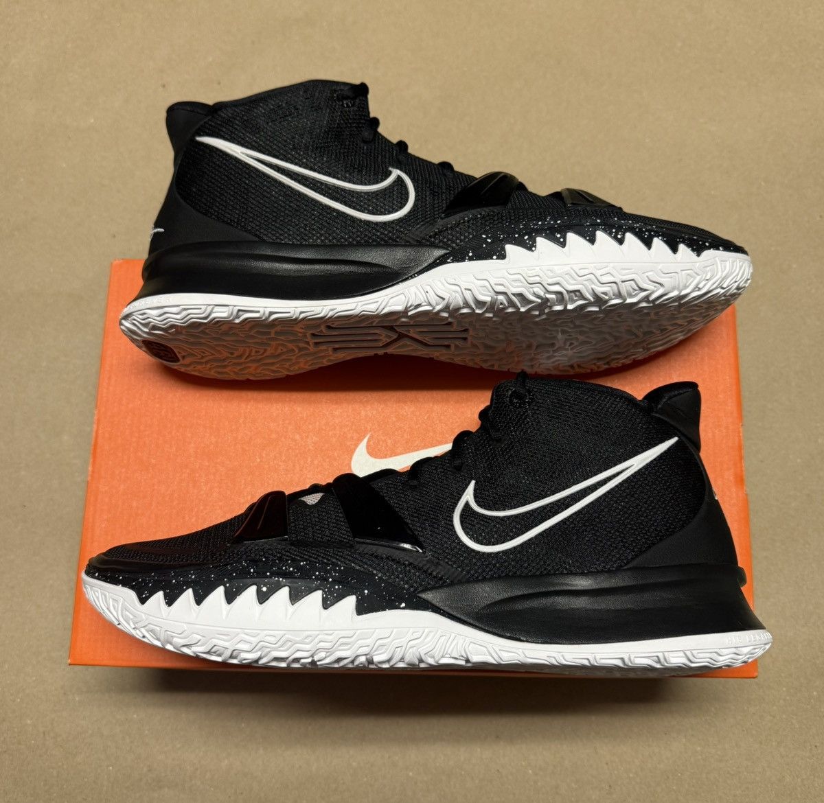 Nike Nike Kyrie 7 TB Promo Black Men’s size 14 Basketball NEW! Size US 14 / EU 47 - 1 Thumbnail