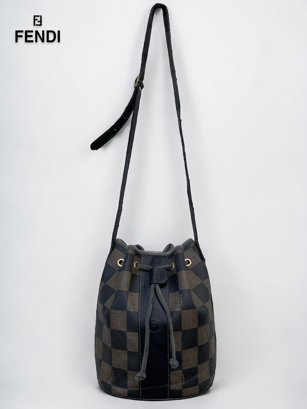 Fendi 🔥VINTAGE 90'S FENDI ROMA ITALY PEQUIN CHECK BUCKET BAG Size ONE SIZE - 3 Thumbnail
