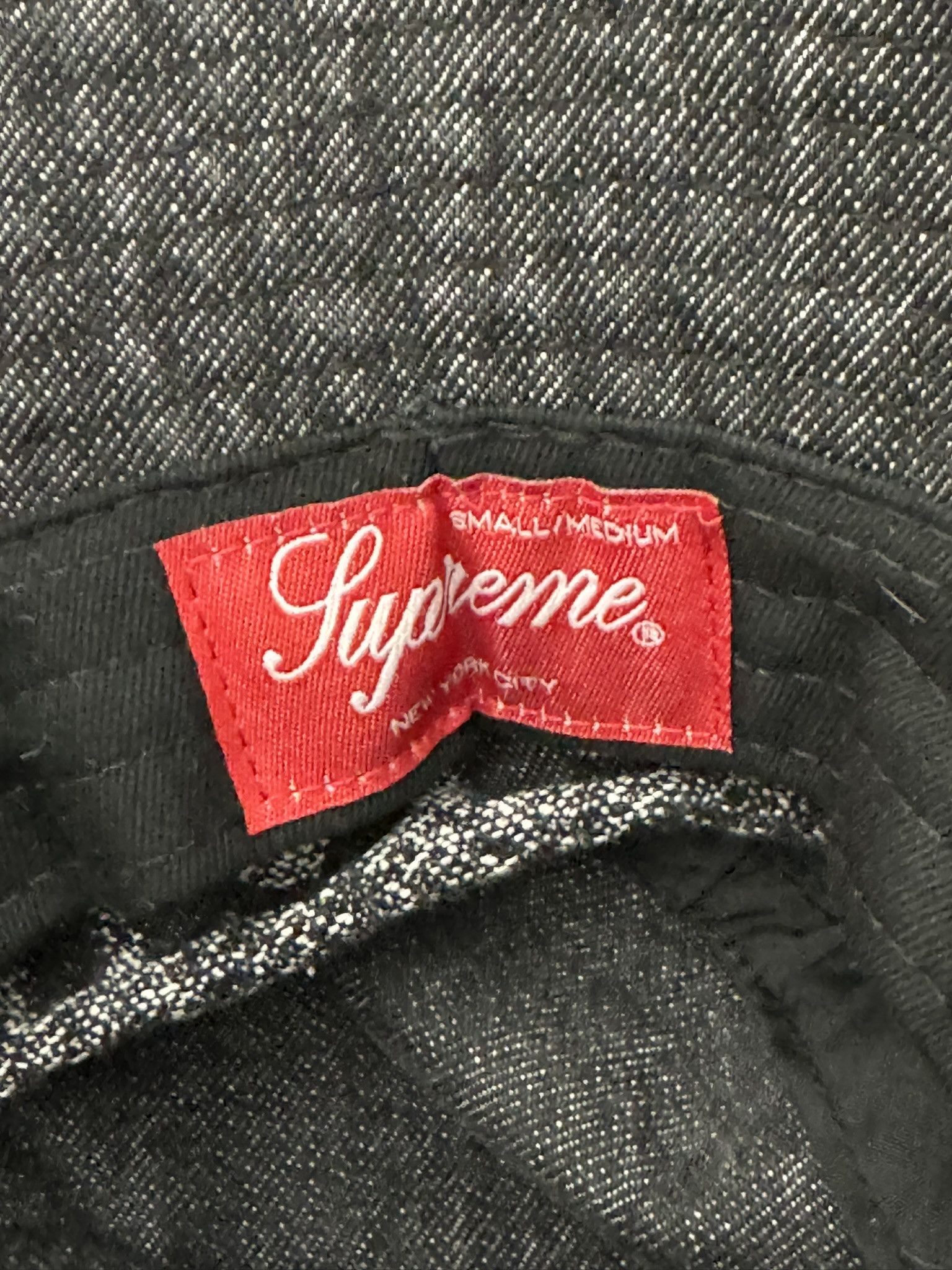 Supreme Supreme Fade Jacquard Denim Crusher Black s/m SS22 Size ONE SIZE - 5 Thumbnail
