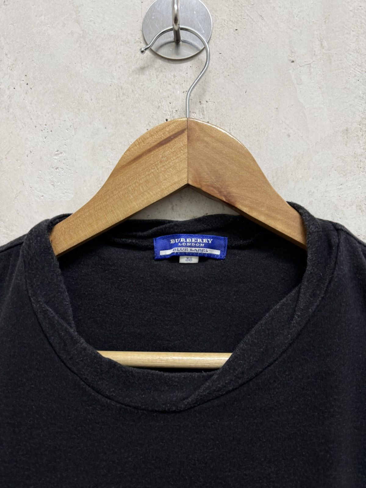 Burberry Vintage Faded Burberry Tank Top Size S / US 4 / IT 40 - 4 Thumbnail