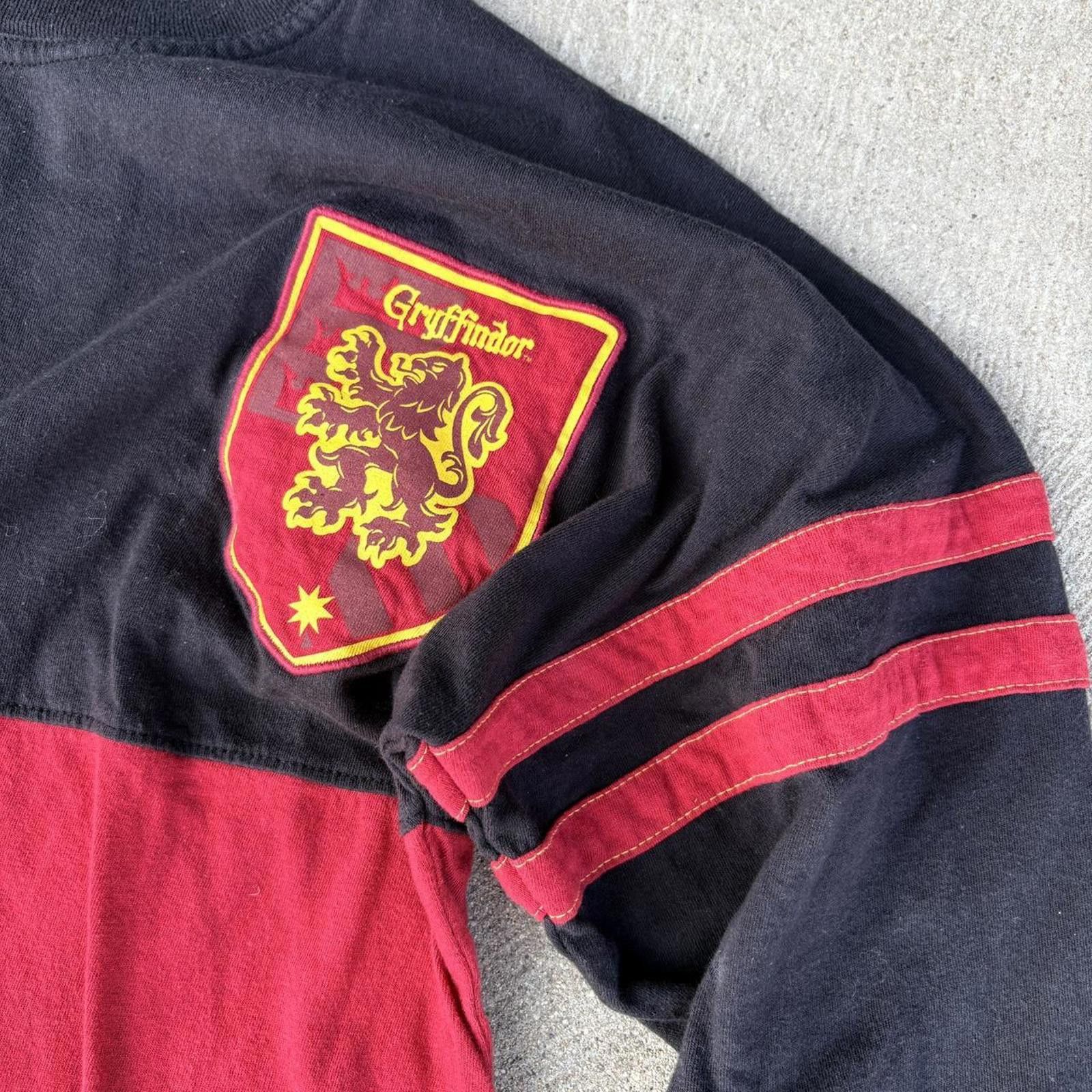 Other Universal Harry Potter Gryffindor long sleeve Size US M / EU 48-50 / 2 - 3 Thumbnail