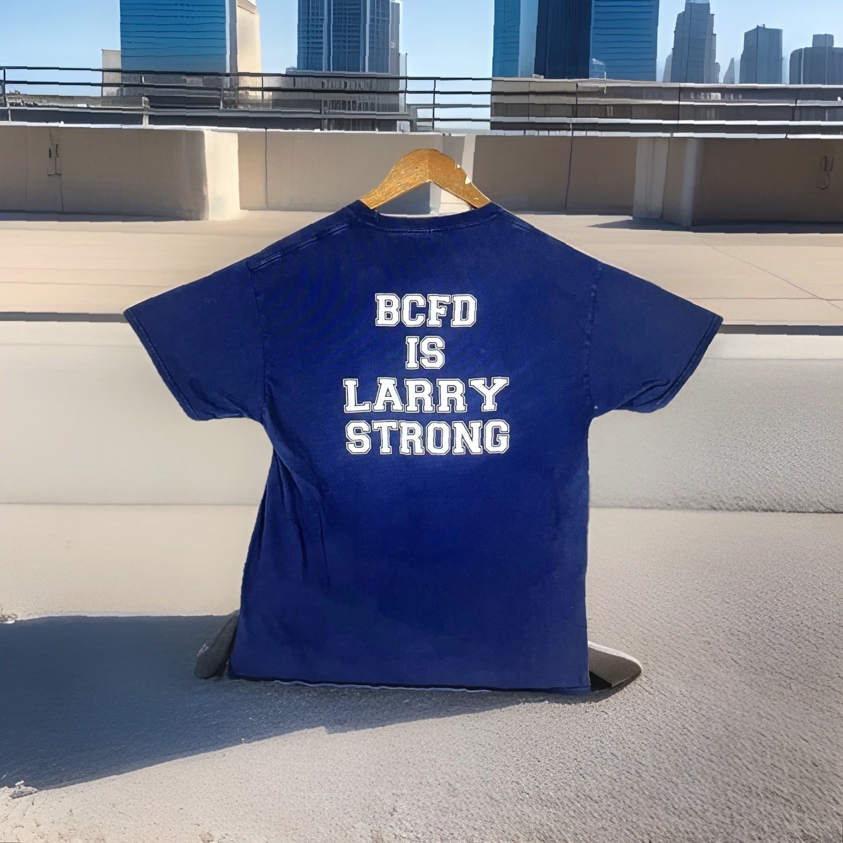 Port & Company VINTAGE Baltimore Strong Firefighter T Shirt Unisex Adults Large Blue Graphic Print 2000s City Fire Hero Size US L / EU 52-54 / 3 - 2 Thumbnail