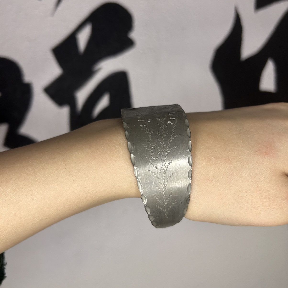 Japanese Brand Vintage Engraved Bangle Size ONE SIZE - 6 Thumbnail