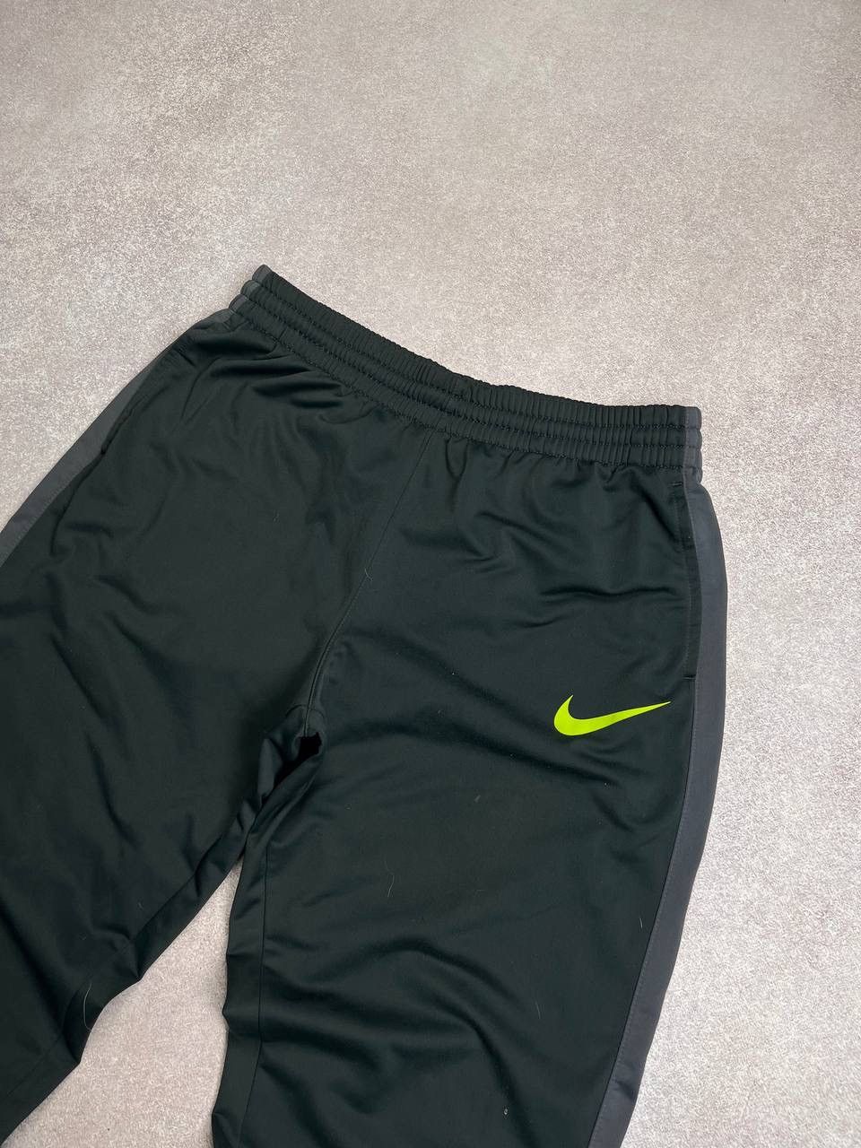 Nike × Vintage Vintage Nike Swoosh Crazy Baggy Track Pants Y2K L Size US 34 / EU 50 - 2 Thumbnail