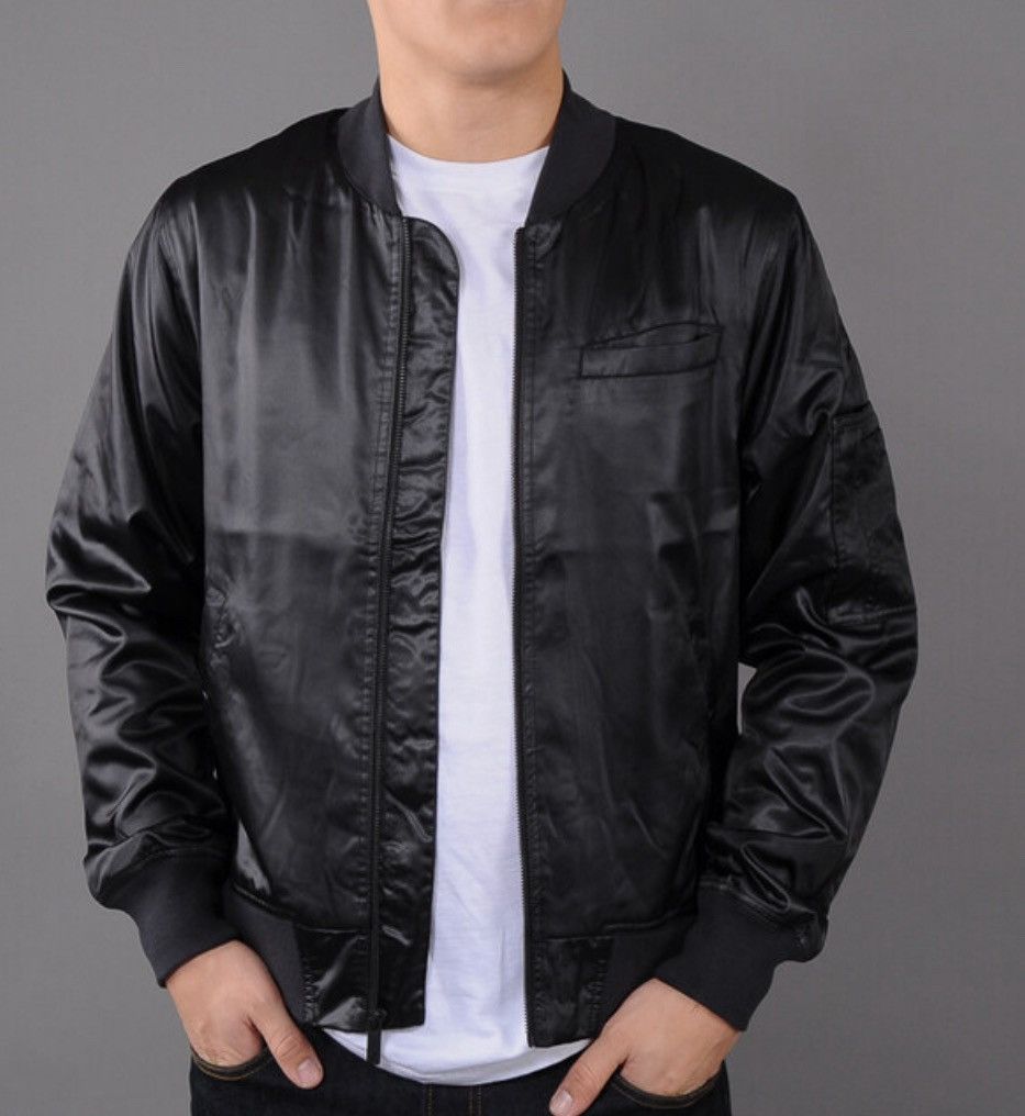 Jordan Brand Air Jordan Black Satin Retro Jumpman Logo Zip Bomber Jacket Size US L / EU 52-54 / 3 - 1 Thumbnail