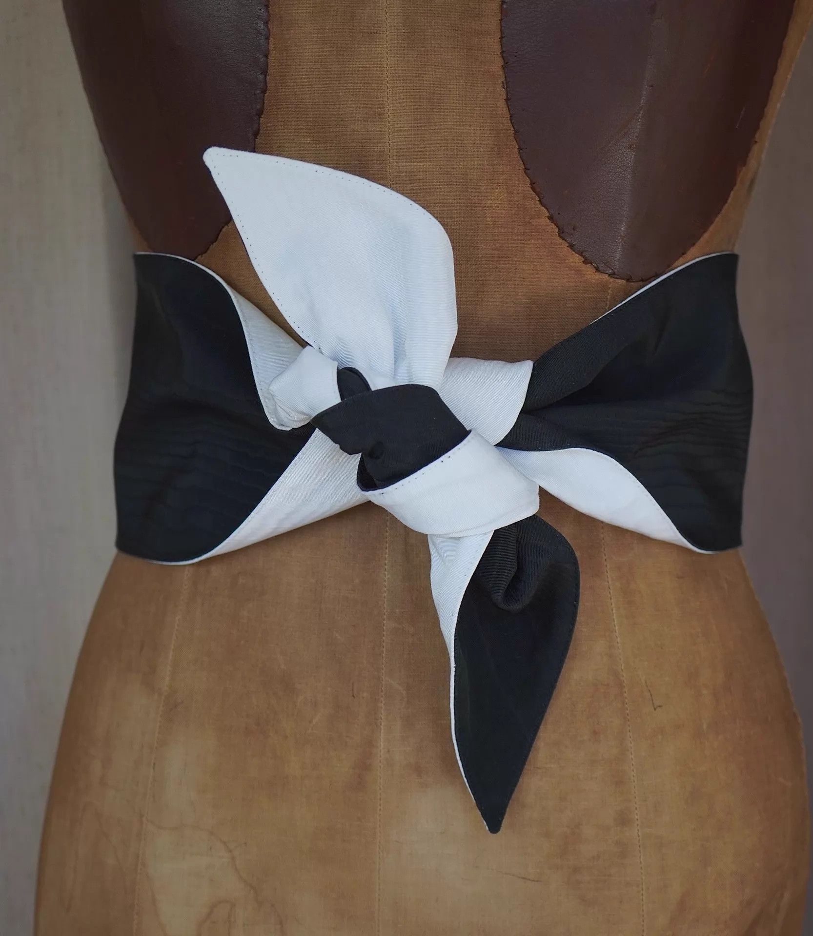 Yves Saint Laurent Yves Saint Laurent 1979 Rive Gauche Black & White Waist Sash Size ONE SIZE - 5 Thumbnail
