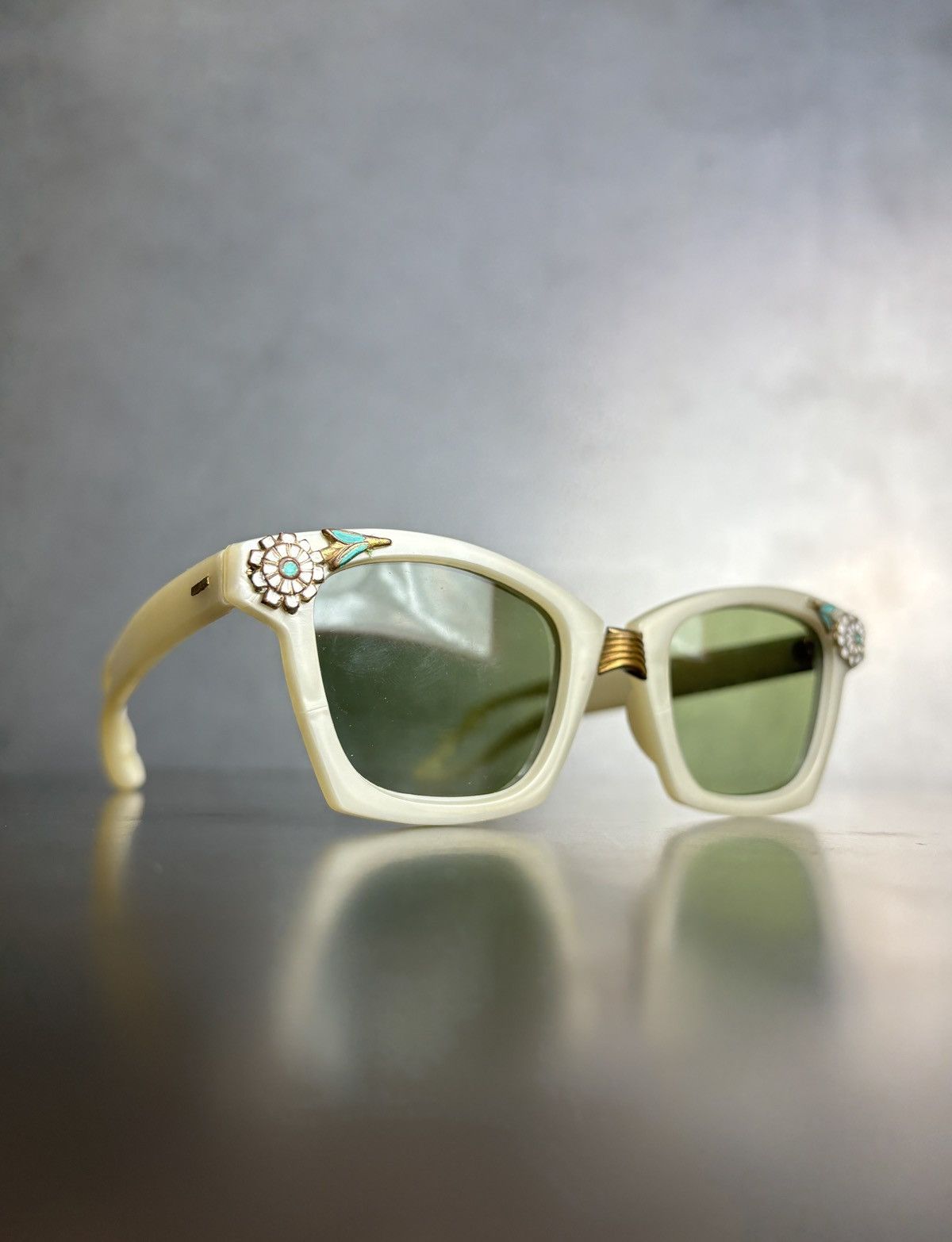 Other × Vintage 1950s Sunglasses True Vintage Jewelled Western Turanette MCM Size ONE SIZE - 1 Thumbnail