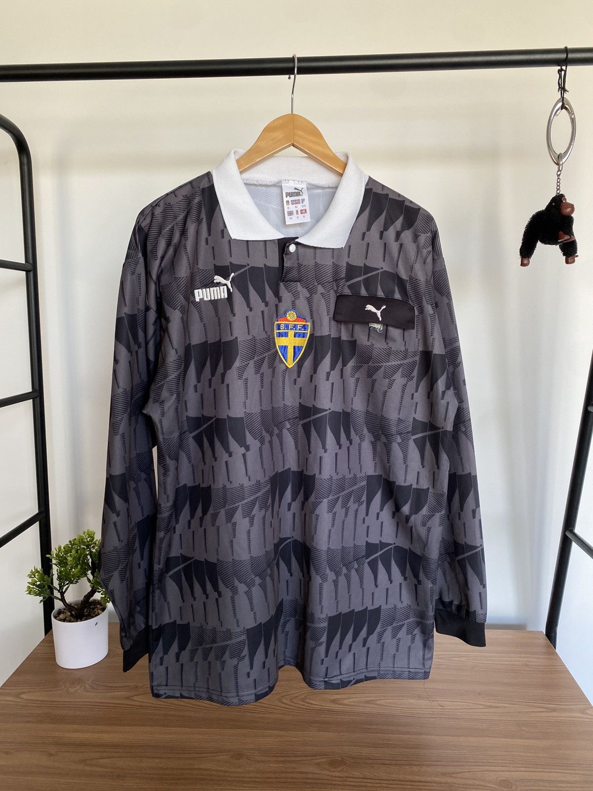 Puma × Vintage Vintage Puma Sweden Goalkeeper Jersey 1997-1998’s Size US M / EU 48-50 / 2 - 1 Thumbnail
