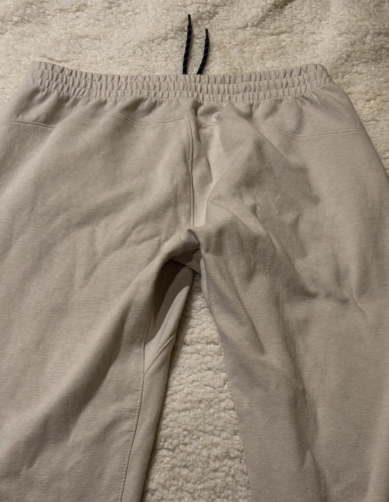 Old Navy Cream colored sweatpants0419 Size US 29 - 9 Thumbnail