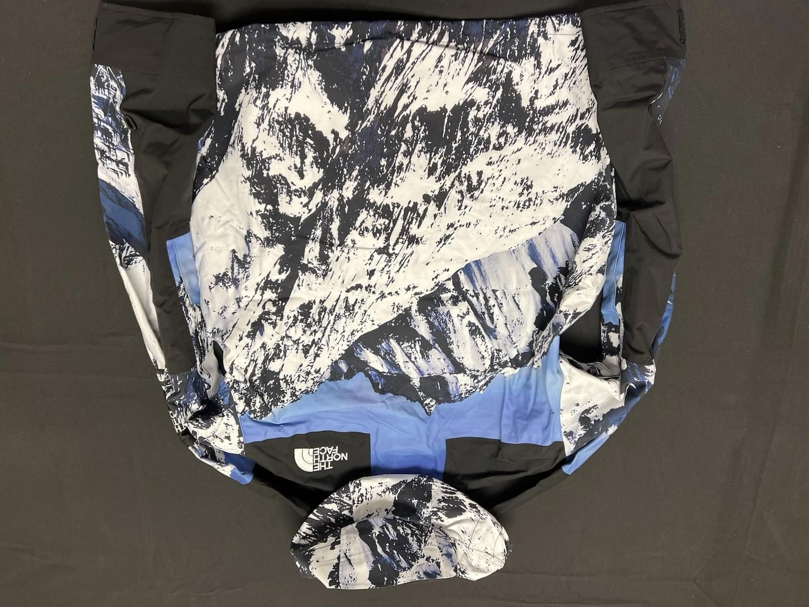 Supreme FW17 Supreme The North Face Mountain Light Jacket Blue L Size US L / EU 52-54 / 3 - 12 Thumbnail