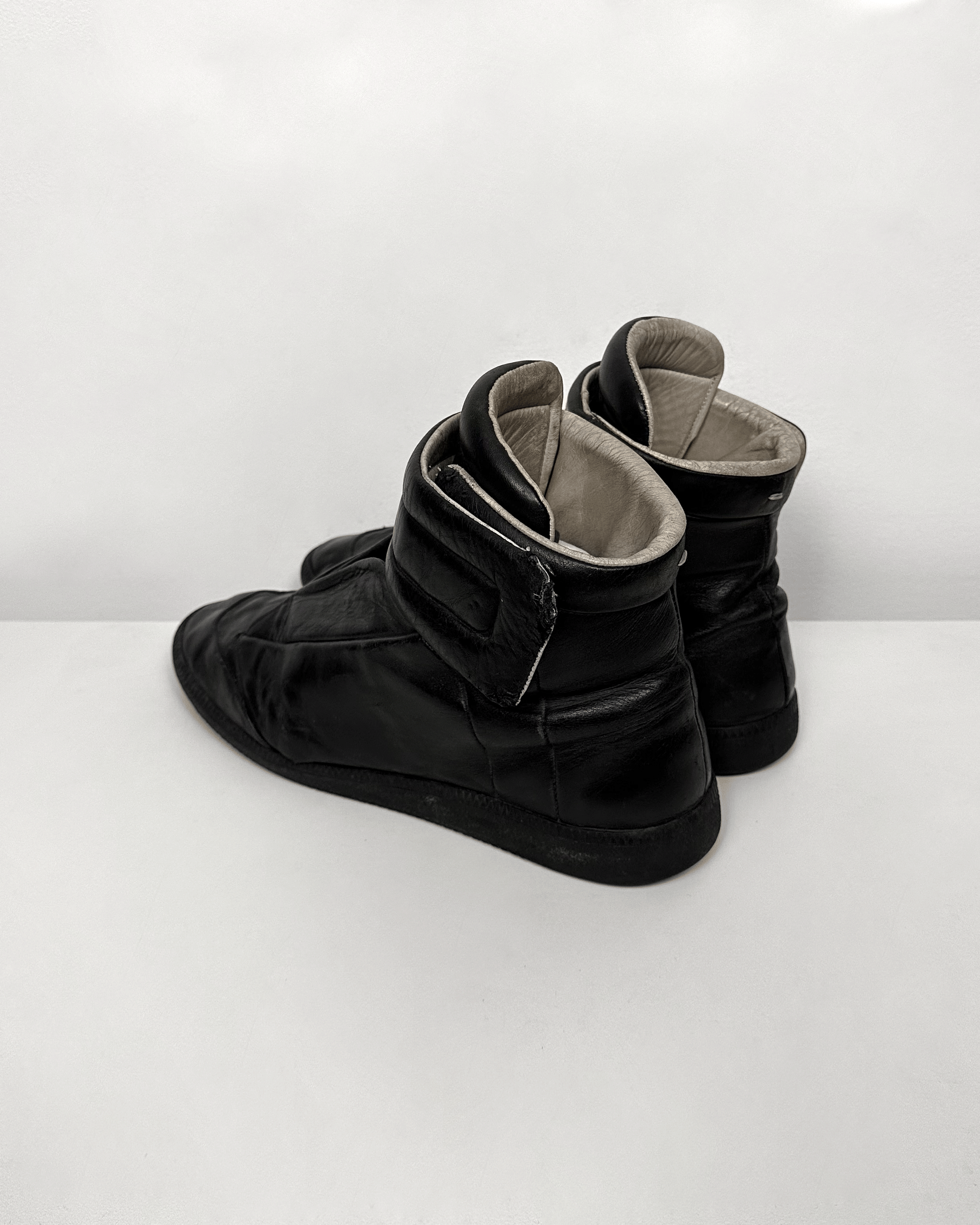 Maison Margiela Maison Margiela Future High Black Sneakers Size US 12 / EU 45 - 2 Thumbnail
