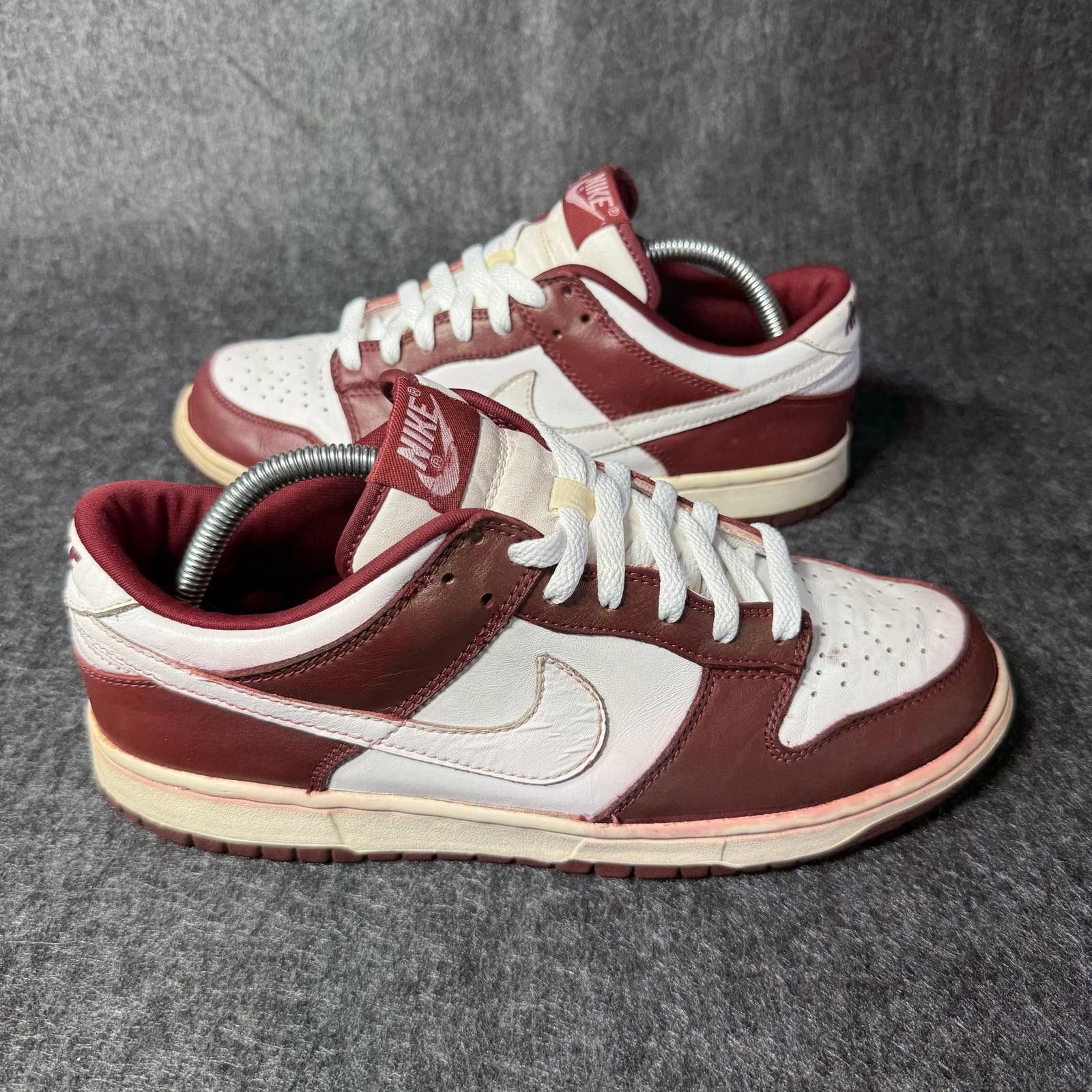 Nike Nike Shoes Men's 9.5 Burgundy Dunk Low 2003 624044-613 VTG Size US 9.5 / EU 42-43 - 5 Thumbnail