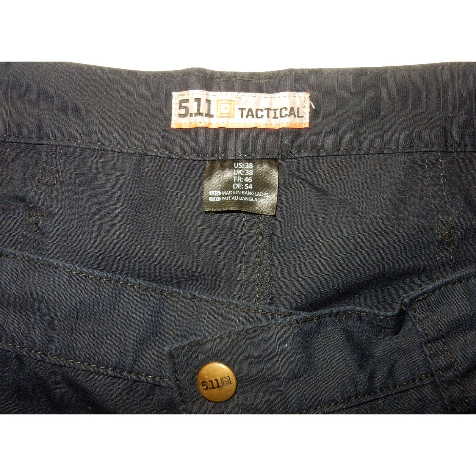 Vintage 5.11 Tactical Cargo Shorts Men 38 Black Size 38 Cargo Men Shorts Adult Regular Waist 37 Inseam 9 Inseam Mint Condition Size US 38 / EU 54 - 6 Thumbnail