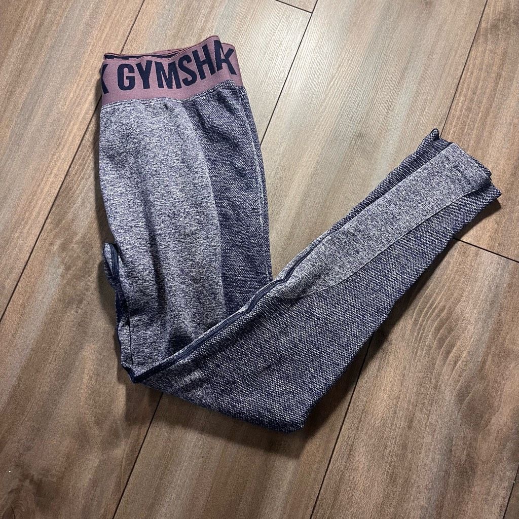Gymshark GymShark Blue Athletic Workout Leggings Women Medium Bin O-6 Size 28" / US 6 / IT 42 - 1 Thumbnail