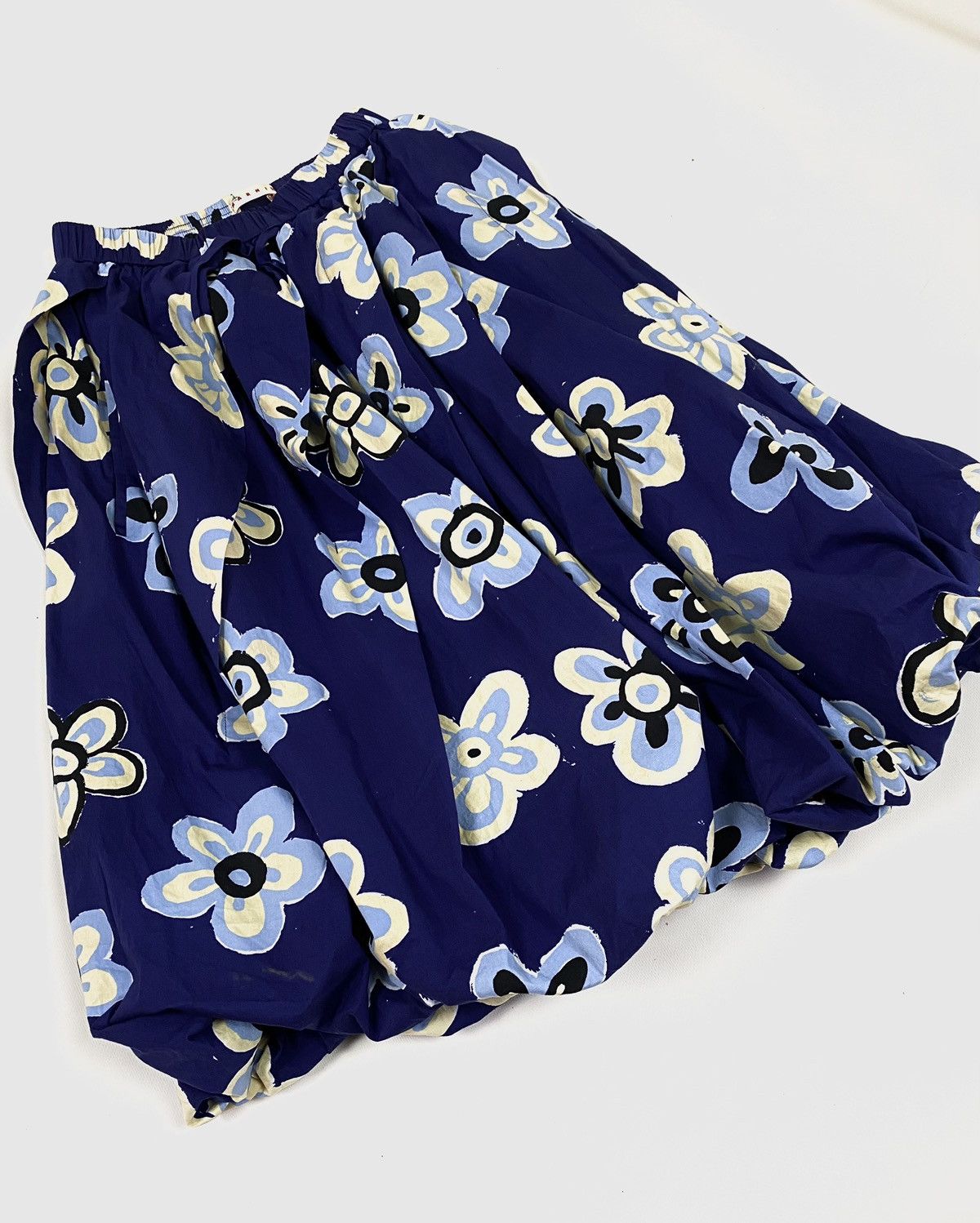 Marni × Uniqlo Marni Uniqlo Balloon Shape Flower Print Skirt Blue Size 27" / US 4 / IT 40 - 4 Thumbnail