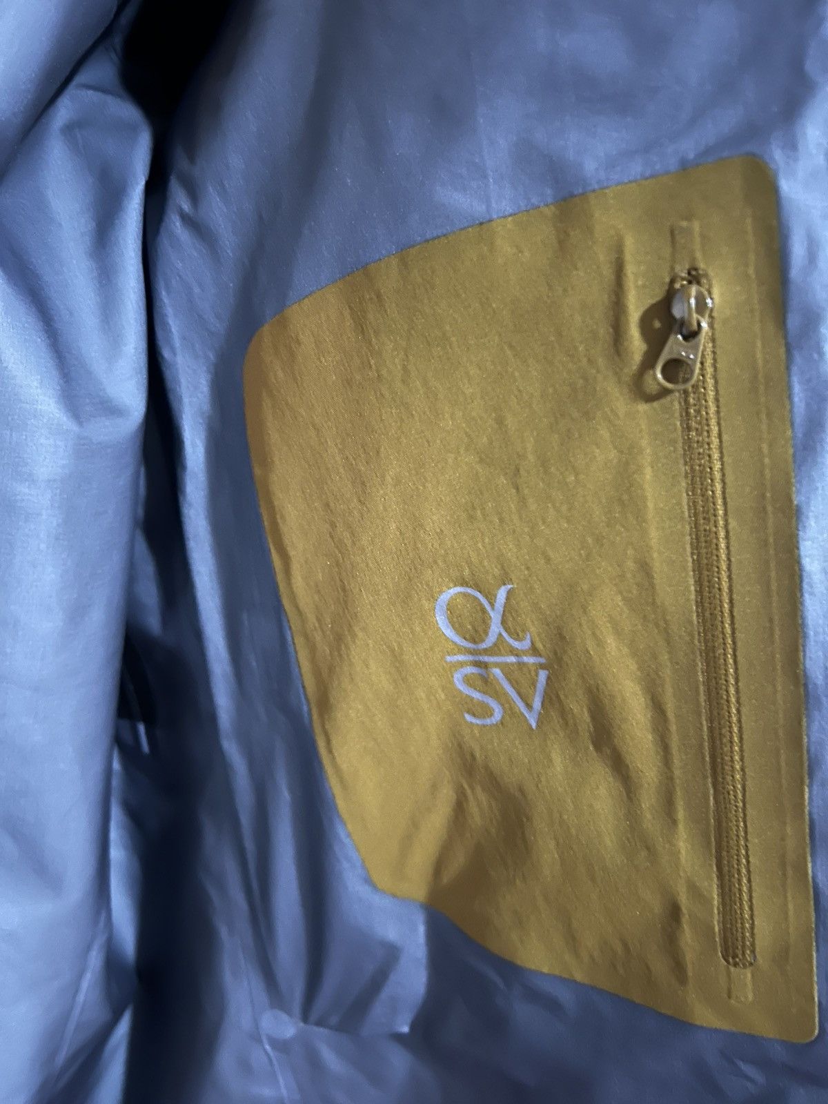 Arc'teryx Arc'teryx Alpha SV 24k Size US L / EU 52-54 / 3 - 11 Thumbnail