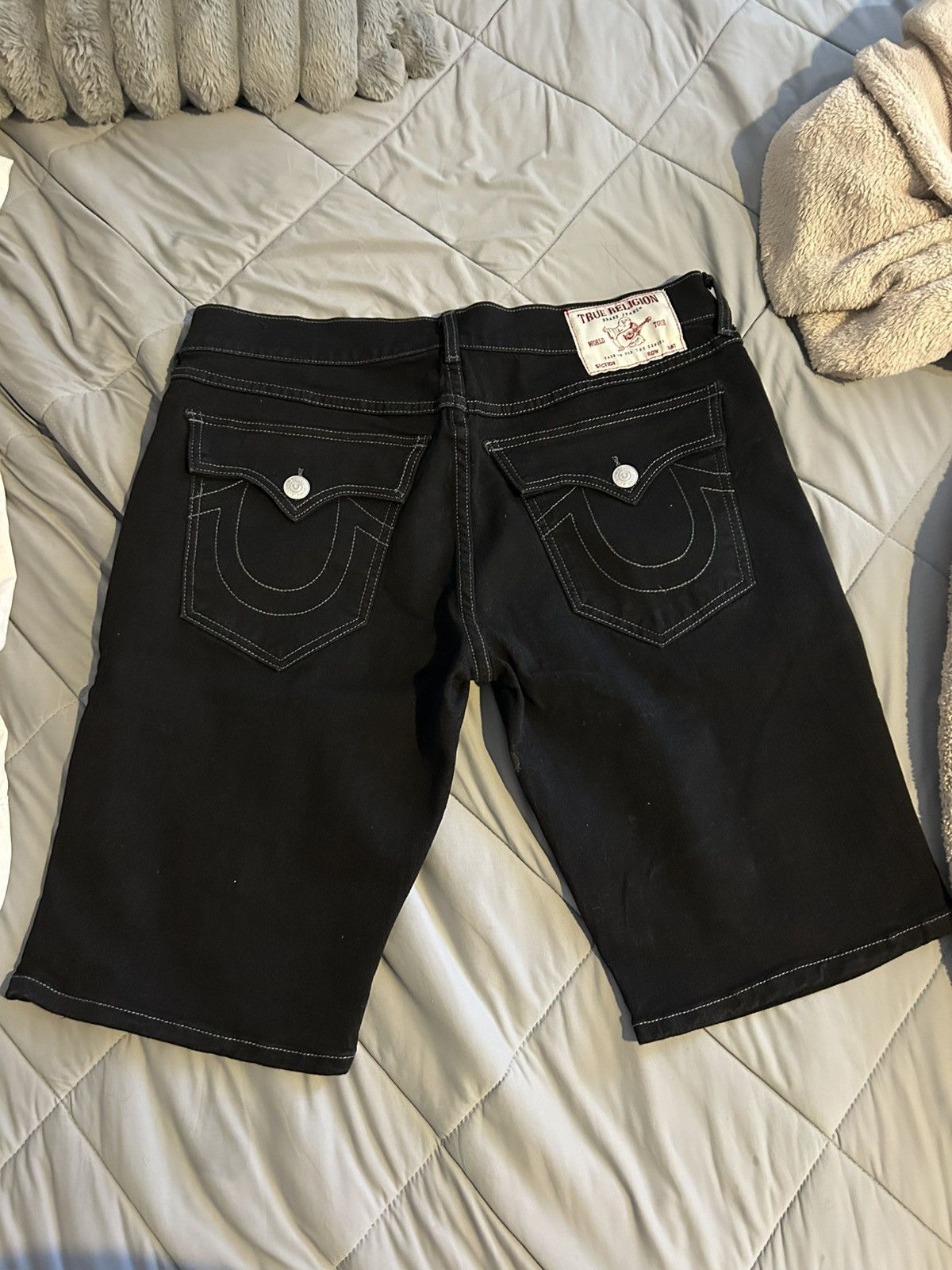 True Religion True Religion Jorts Size US 34 / EU 50 - 2 Thumbnail