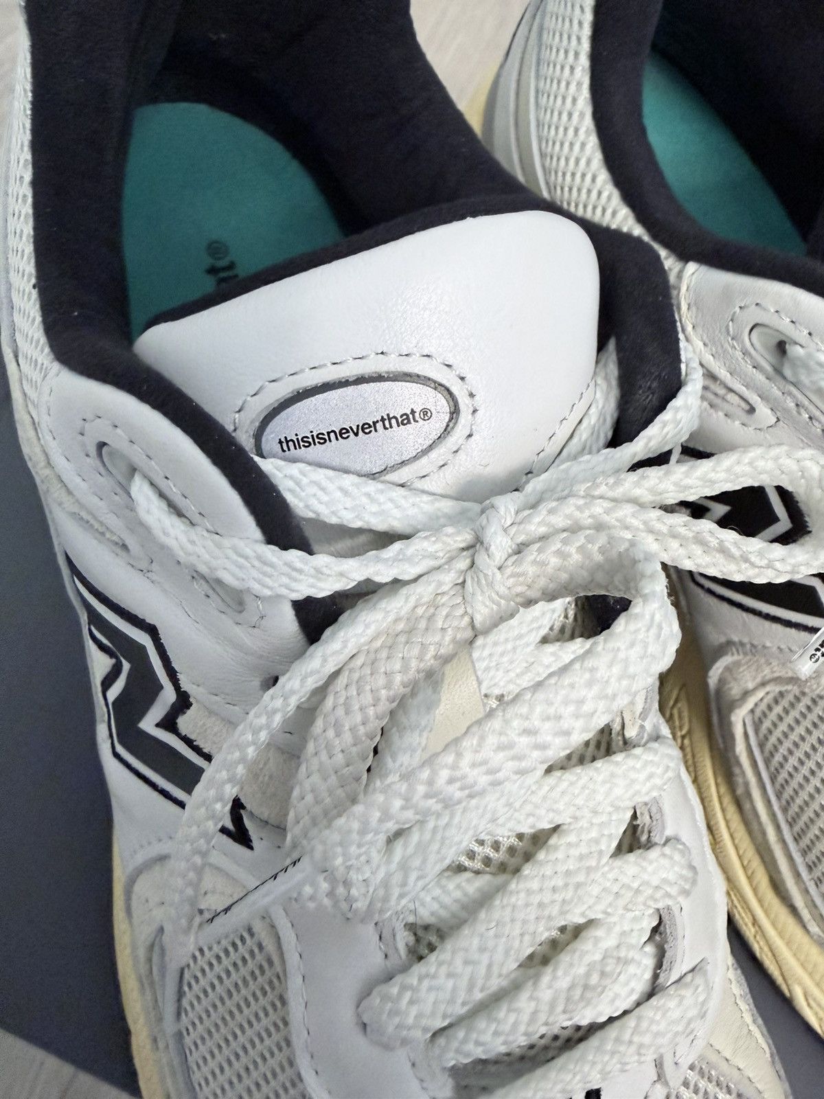 New Balance × thisisneverthat New Balance x Thisneverthat ML2002R White Size US 10 / EU 43 - 5 Thumbnail