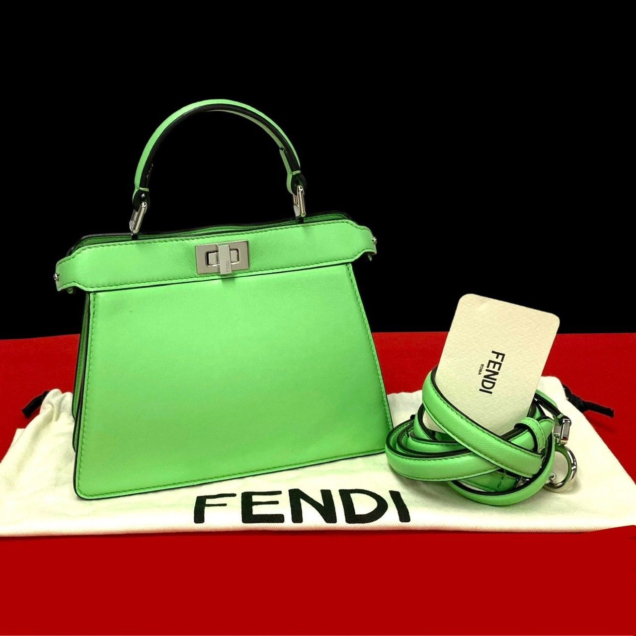 Fendi Fendi Peekaboo Iseeu Petit Leather 2Way Bag Leather Shoulder Bag in Green, Women's