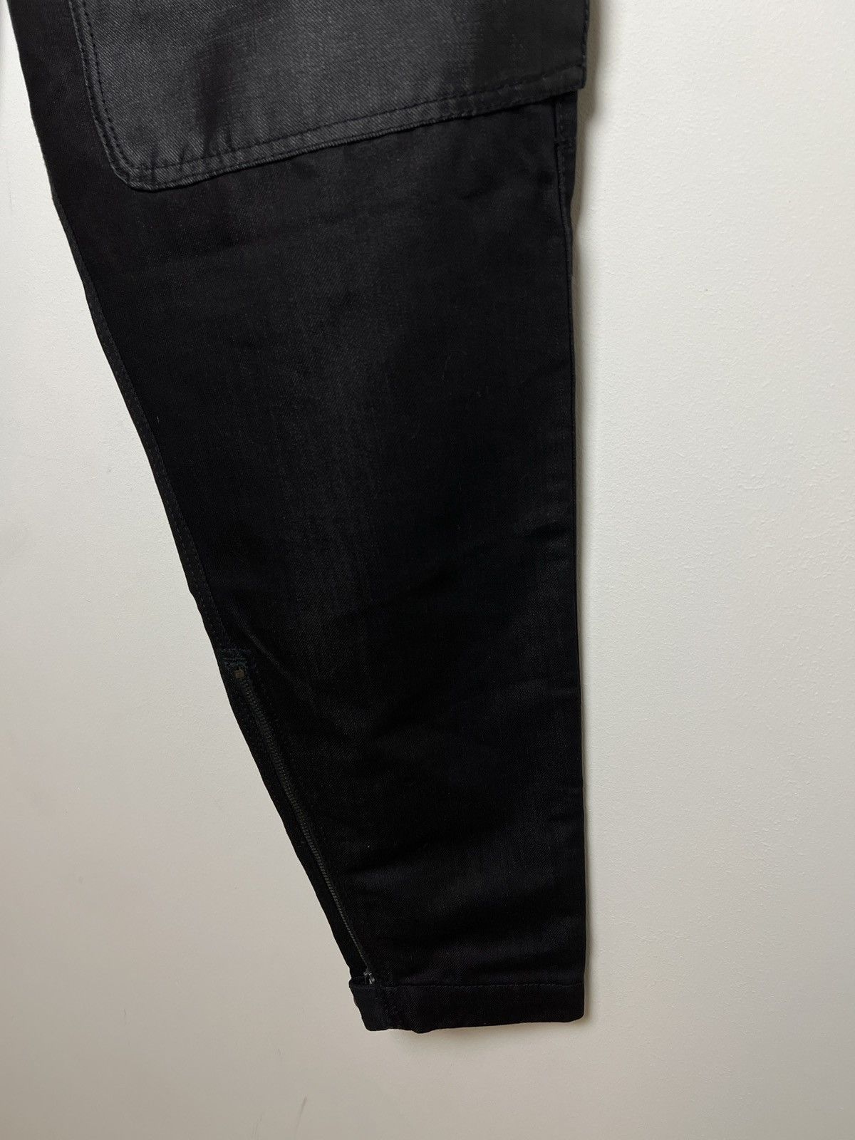 Giorgio Armani armani y2k multipocket cargo pants with braces Size US 33 - 7 Thumbnail