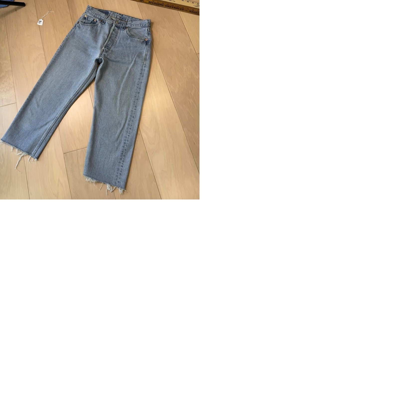 Levi's VINTAGE Levi's 501 Jeans 26 Blue Straight Leg 90s Denim For Women Non Selvedge Levi'S 501 Series 5-Pocket Design Button Closure Size 26" / US 2 / IT 38 - 9 Thumbnail
