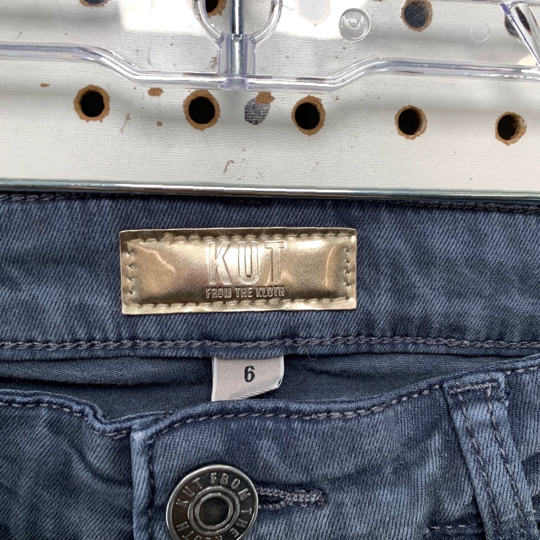 Vintage KUT From The Kloth Pants Womens 6 Blue Amy Crop Straight Leg 29x24 Cropped Cropped Pants Womens 6 Blue Amy Crop Straight Leg 29x24 Size 28" / US 6 / IT 42 - 2 Thumbnail