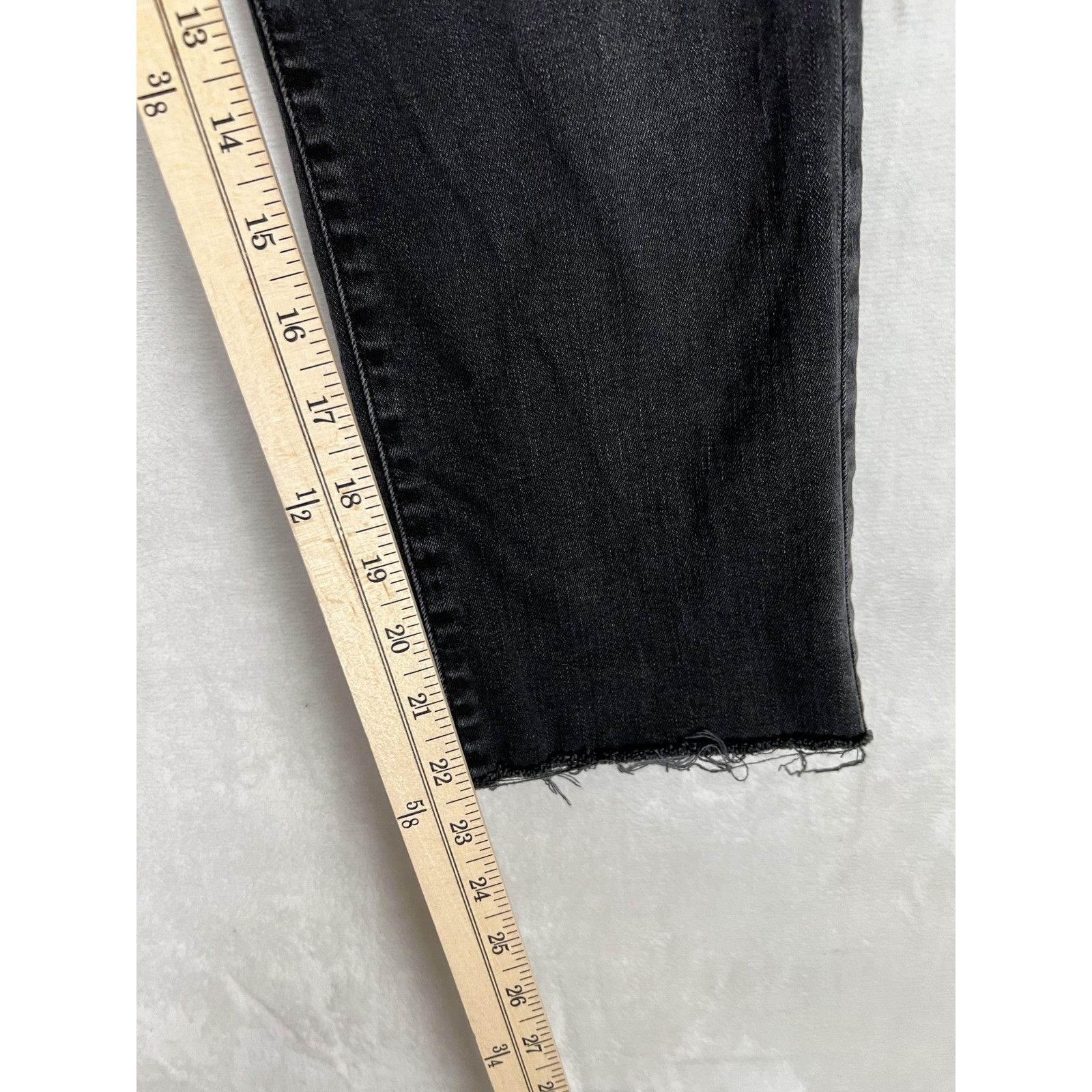 Lucky Brand Lucky Brand Jeans Womens 6 28 Black Dark Wash Frayed Hem Ank Size 28" / US 6 / IT 42 - 3 Thumbnail