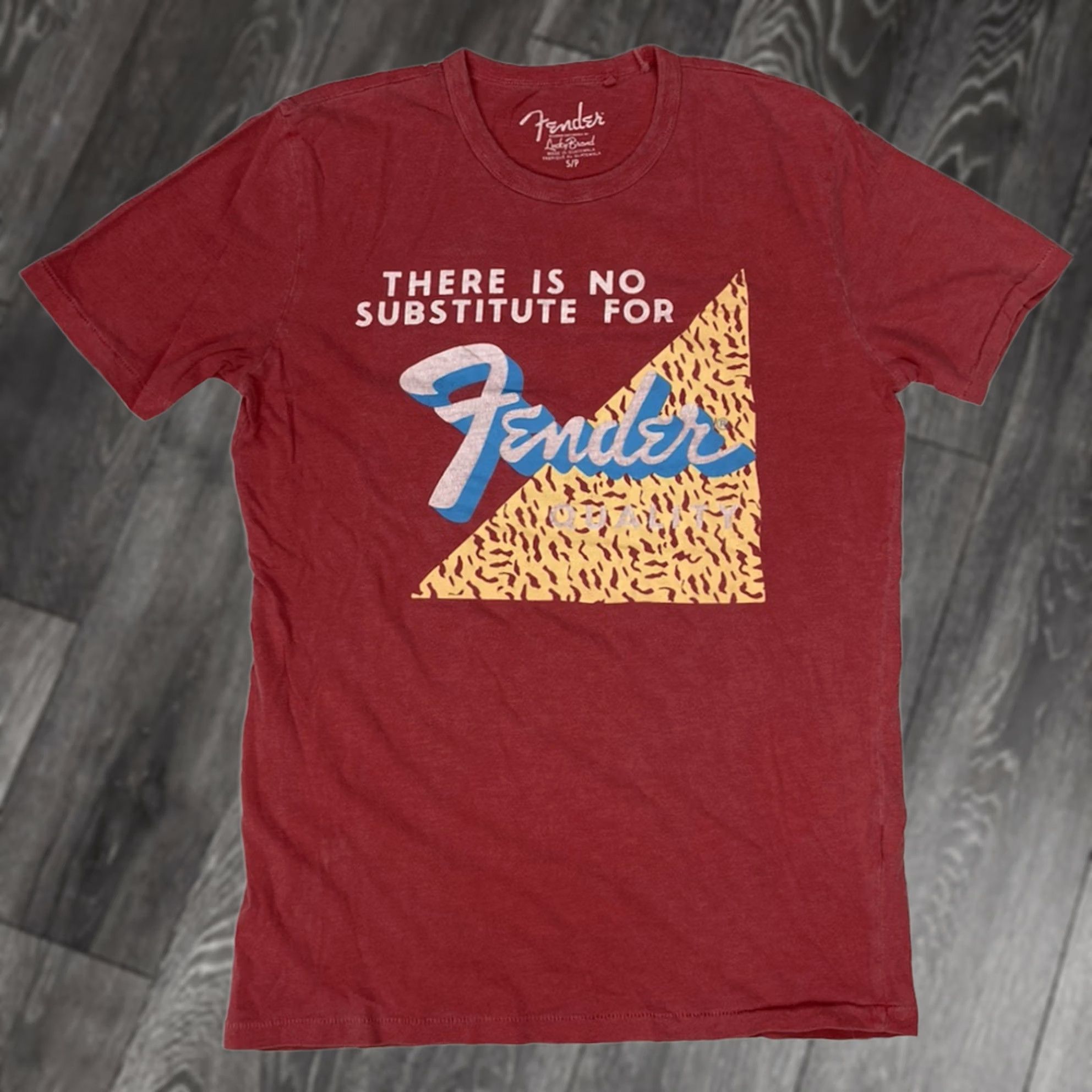 Lucky Brand Lucky Brand Fender Graphic T-shirt Men Small Red Short Sleeve Music Shirt Size US S / EU 44-46 / 1 - 1 Thumbnail