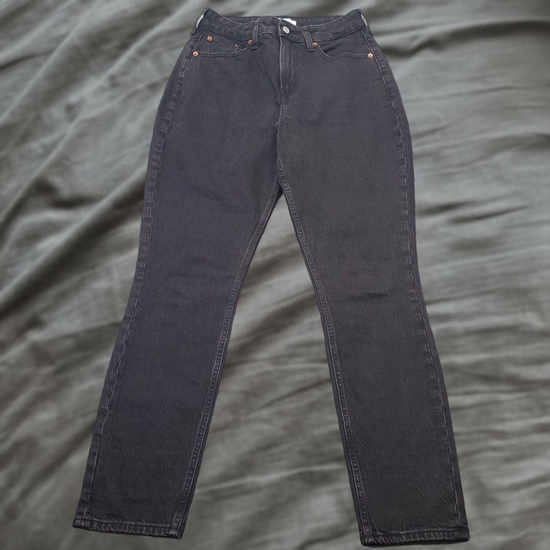 Abercrombie & Fitch Abercrombie & Fitch Curve Love Jeans Womens Size 27 black Denim High Rise Skinny Leg 5-Pocket Design Stretch Inseam 28.75" Dark Wash Cotton Size 27" / US 4 / IT 40 - 1 Thumbnail