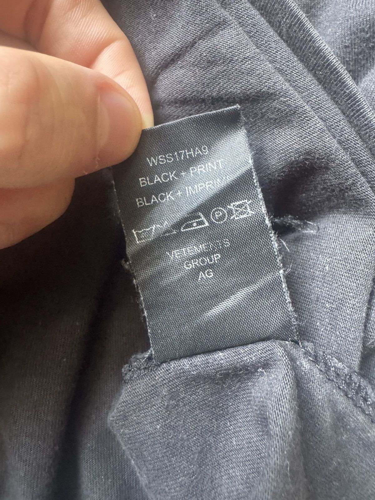 Vetements Vetements x Hanes SS17 Staff Tour Hoodie Size US S / EU 44-46 / 1 - 10 Thumbnail