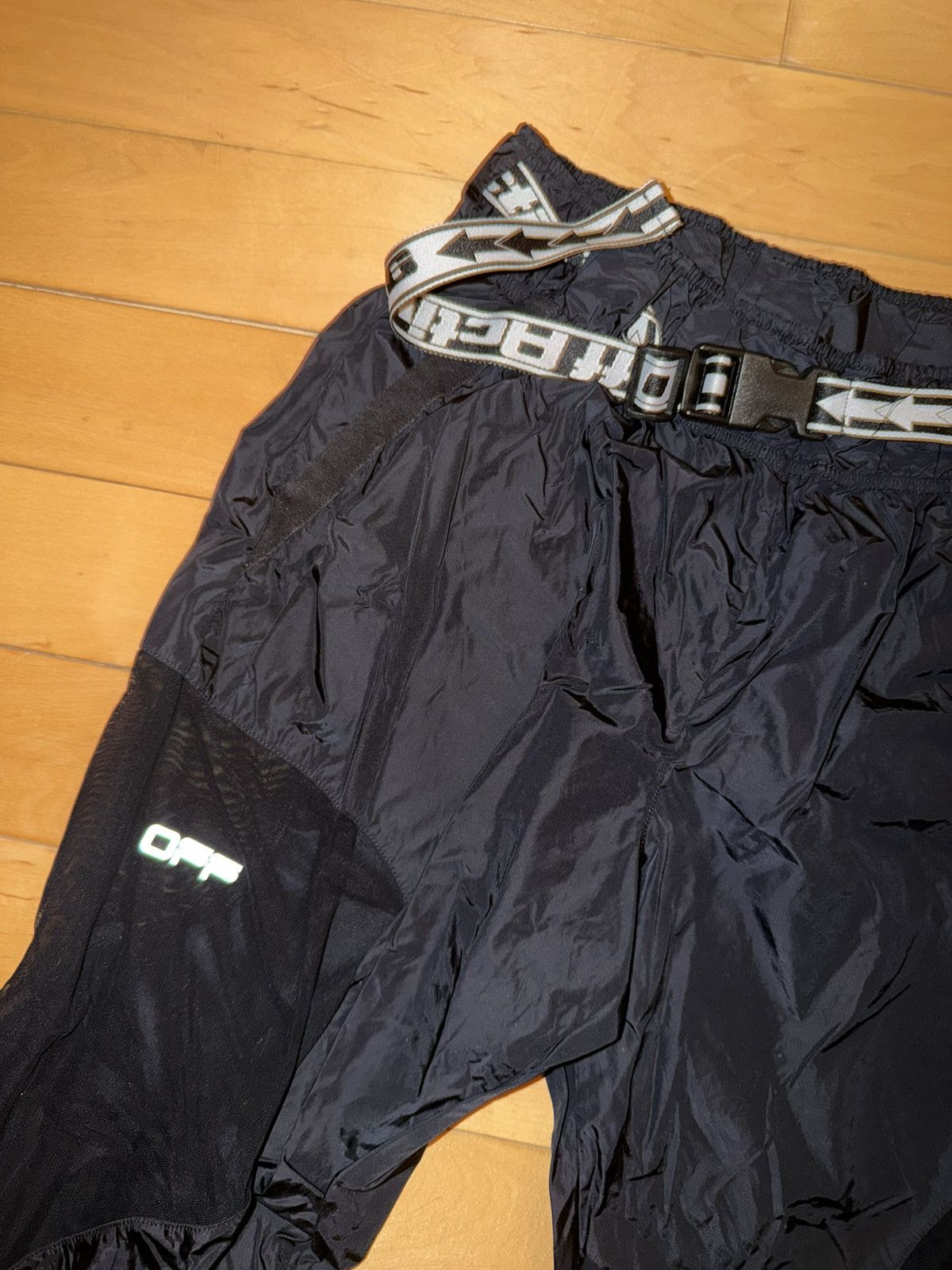 Off-White off white active parachute pants Size US 30 / EU 46 - 1 Thumbnail