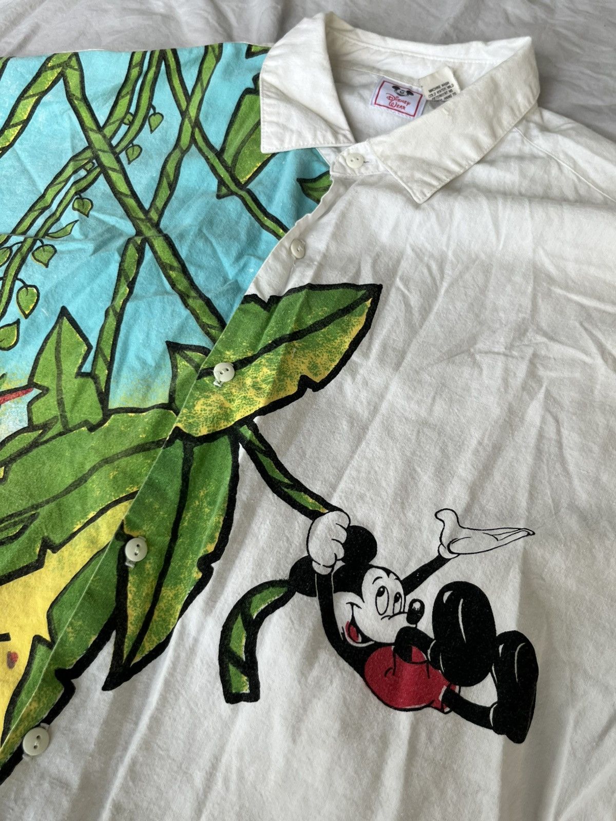 Disney Vintage Disney Graphic Button Up Size US M / EU 48-50 / 2 - 3 Thumbnail