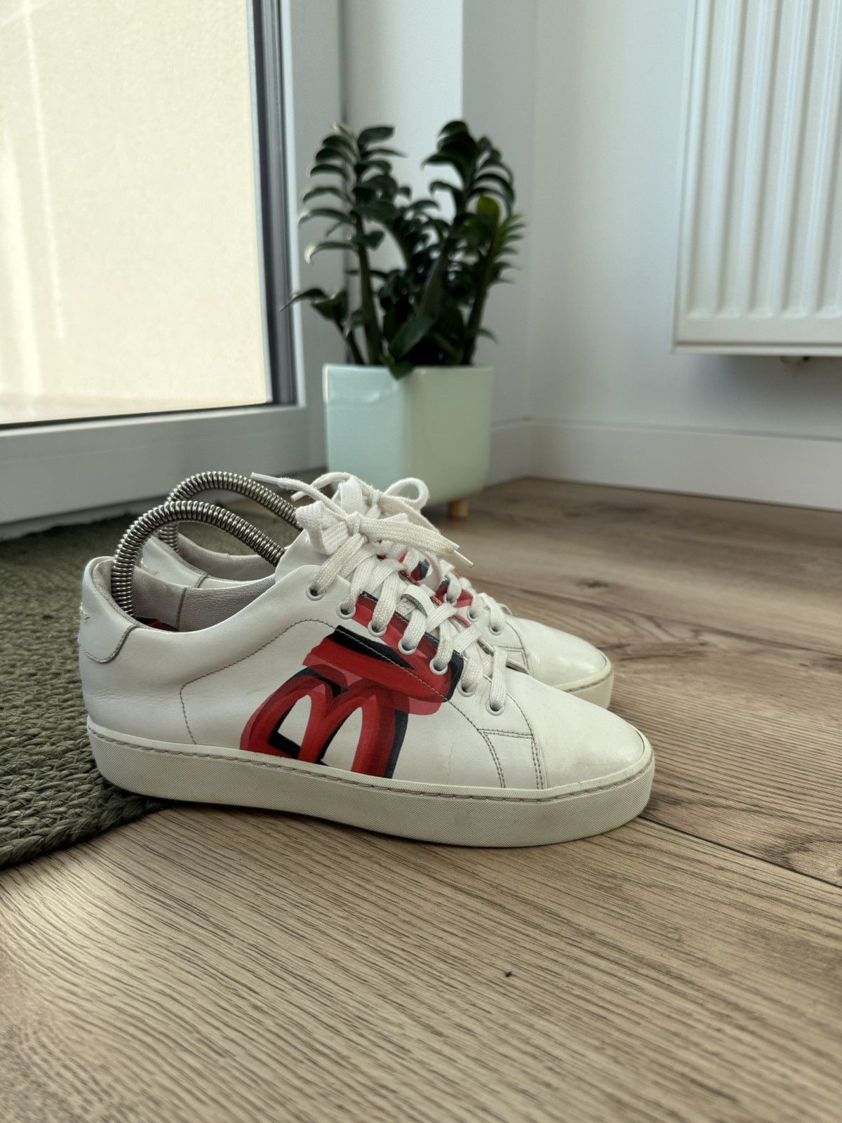 Burberry Burberry Woman big logo shoes Sneakers Size US 6.5 / IT 36.5 - 1 Thumbnail