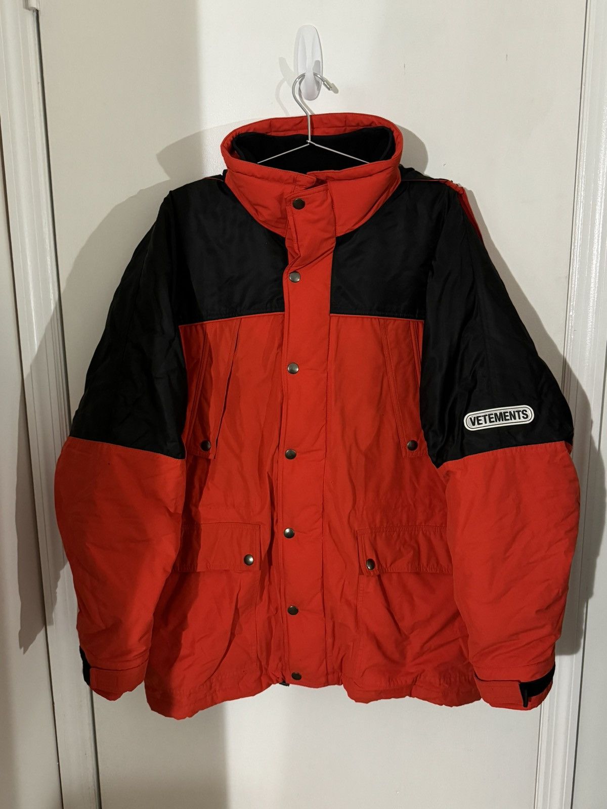 Vetements Vetements 19 AW Incognito Parka *WITH LINER* Size US S / EU 44-46 / 1 - 3 Thumbnail