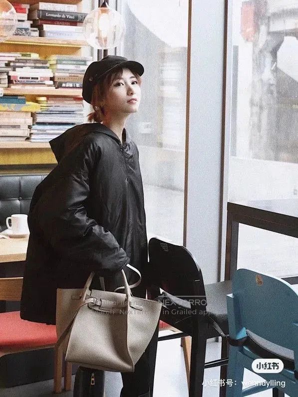 Celine Celine Big Bag Buckle Tote. Size ONE SIZE - 5 Thumbnail