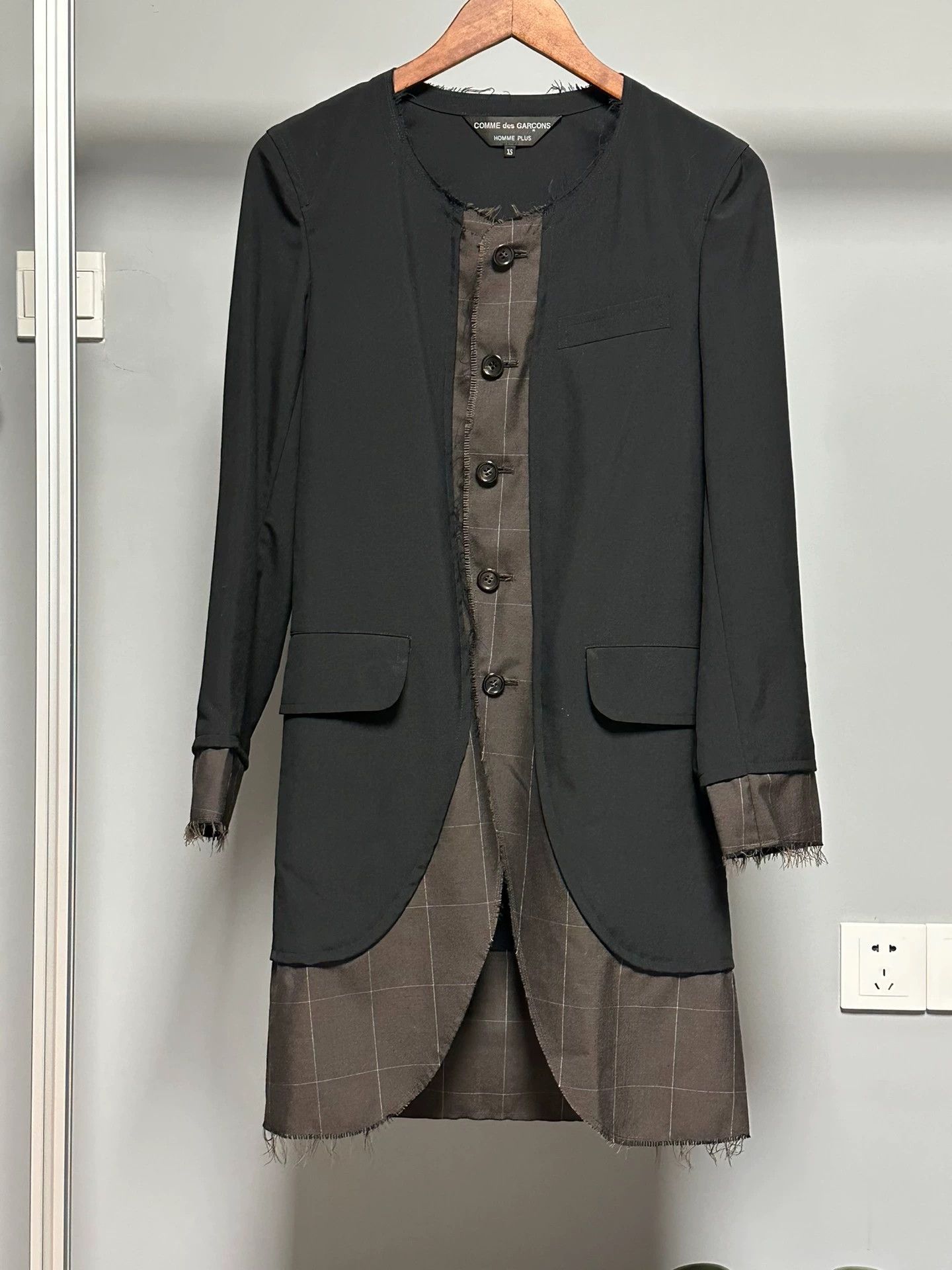Comme des Garcons Comme des Garcons 17SS Spliced Collarless Coat - dmc Size US XS / EU 42 / 0 - 1 Thumbnail