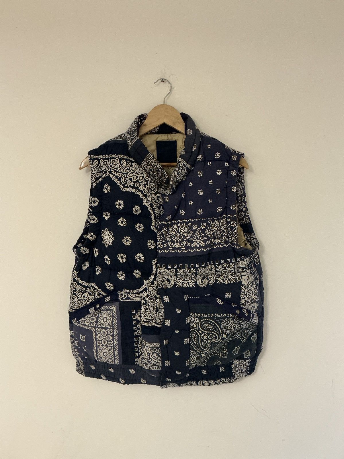 Visvim Insulator Down Vest Navy Sz 4 Bandana Size US XL / EU 56 / 4 - 1 Thumbnail