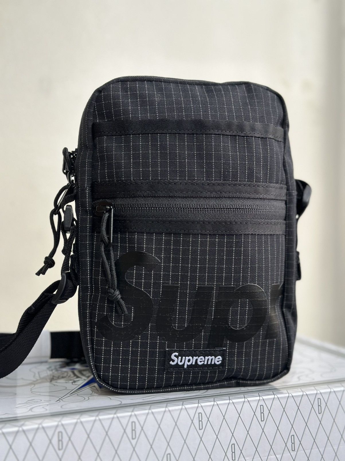 Supreme SUPREME SS24 Shoulder bag 3M Reflective Size ONE SIZE - 11 Thumbnail