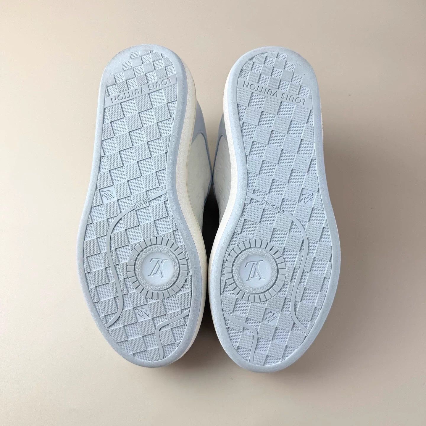 Louis Vuitton LV Cloud Sneaker White Blue 37 EU 95 New Size US 6 / IT 36 - 7 Thumbnail